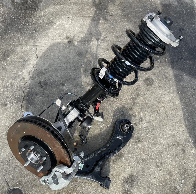 Load image into Gallery viewer, 22-24 HYUNDAI IONIQ 5 FRONT RIGHT PASSENGER SIDE SUSPENSION KNEE ASSEMBLY 10 (1)
