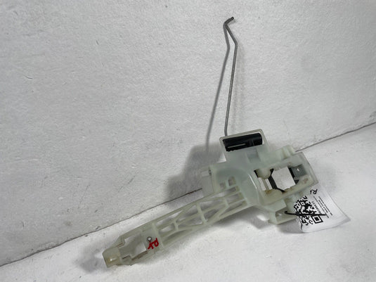2024-2025 HYUNDAI SANTA FE REAR LEFT SIDE EXTERIOR DOOR HANDLE BASE