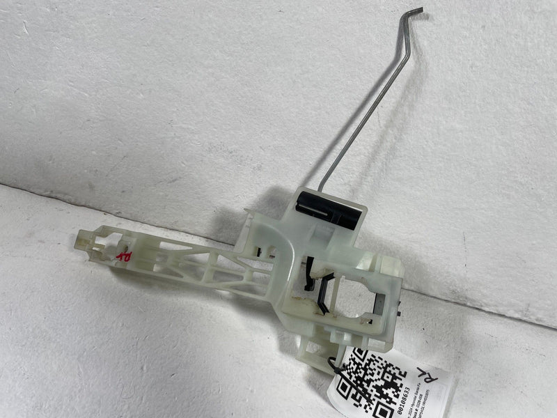 Load image into Gallery viewer, 2024-2025 HYUNDAI SANTA FE REAR LEFT SIDE EXTERIOR DOOR HANDLE BASE # 108633
