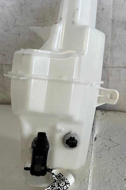 2020 - 2025 HYUNDAI WINDSHIELD WASHER RESERVOIR BOTTLE TANK 98611-S8000