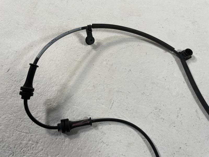 Load image into Gallery viewer, 2024-2026 HYUNDAI SANTA FE FRONT RIGHT SIDE ABS WHEEL SPEED SENSOR # 108625
