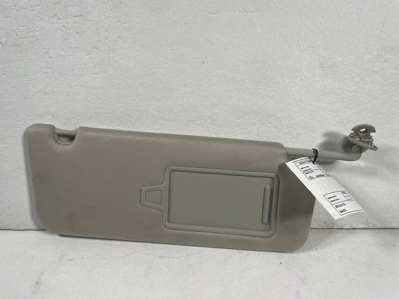 Load image into Gallery viewer, 2024-2026 HYUNDAI SANTA FE FRONT RIGHT PASSENGER SIDE SUNVISOR SUN VISOR #108621
