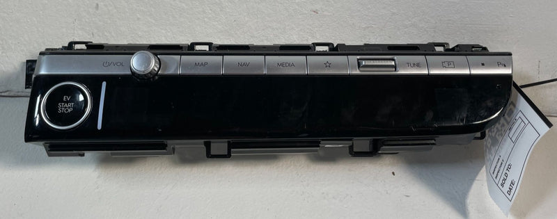 Load image into Gallery viewer, 2022 - 2024 HYUNDAI IONIQ 5 FRONT DASH A/C HEATER CONTROL SWITCH UNIT #107236
