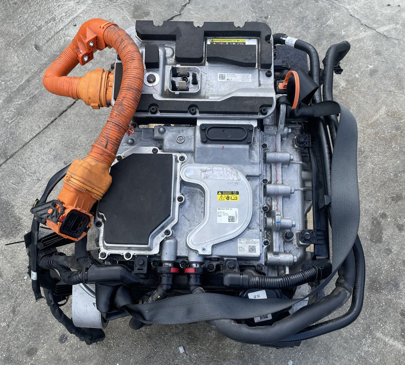 Load image into Gallery viewer, HYUNDAI IONIQ 5 AWD EM17 REAR DRIVE UNIT ENGINE ASSEMBLY 27K MILES 22-24 #107308
