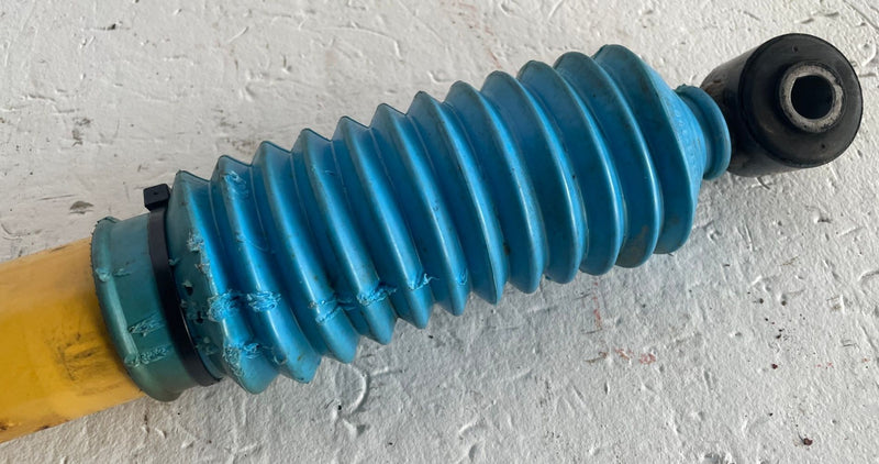 Load image into Gallery viewer, 2020-2025 JEEP GLADIATOR REAR BILSTEIN SHOCK STRUT ABSORBER 68341435AC # 114151
