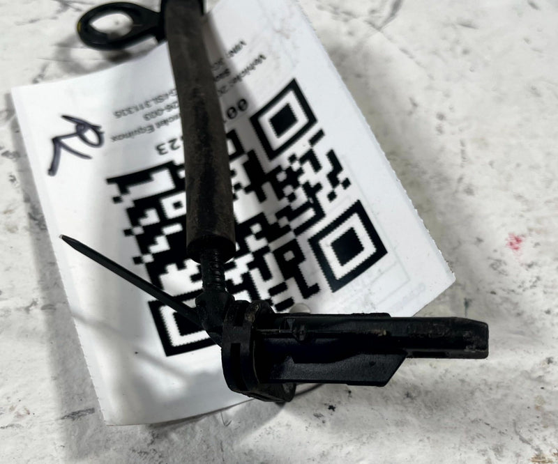 Load image into Gallery viewer, 2025 CHEVROLET EQUINOX REAR LH OR RH SIDE ABS WHEEL SPEED SENSOR 1.5L # 111323
