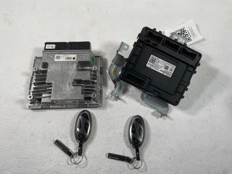Load image into Gallery viewer, 24-26 HYUNDAI SANTA FE FWD ENGINE &amp; BODY MODULE ECM BCM W/ KEY FOB 2.5L # 108659
