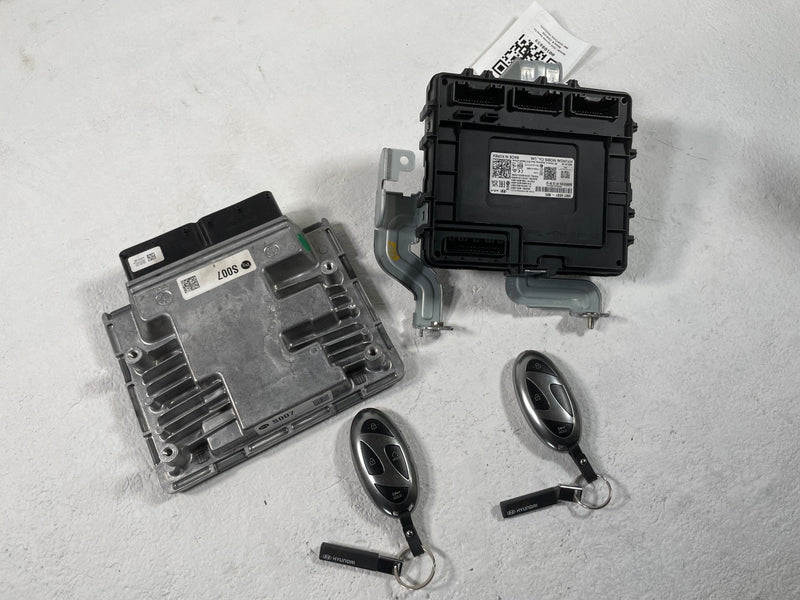 Load image into Gallery viewer, 24-26 HYUNDAI SANTA FE FWD ENGINE &amp; BODY MODULE ECM BCM W/ KEY FOB 2.5L # 108659
