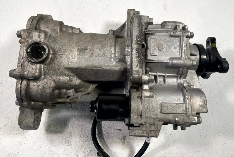 Load image into Gallery viewer, 20-25 KIA TELLURIDE AWD REAR AXLE DIFFERENTIAL CARRIER ASSEMBLY 3.8L # 112800
