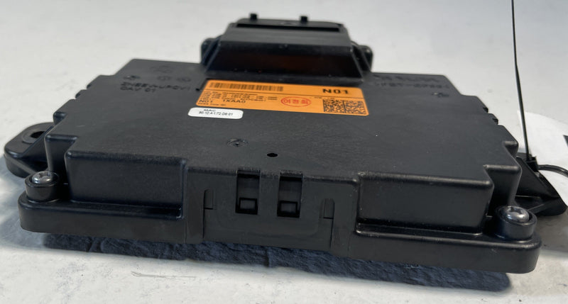 Load image into Gallery viewer, 22-24 HYUNDAI IONIQ 5 VCMS VEHICLE CHARGE MANAGEMENT SYSTEMS MODULE UNIT #107219
