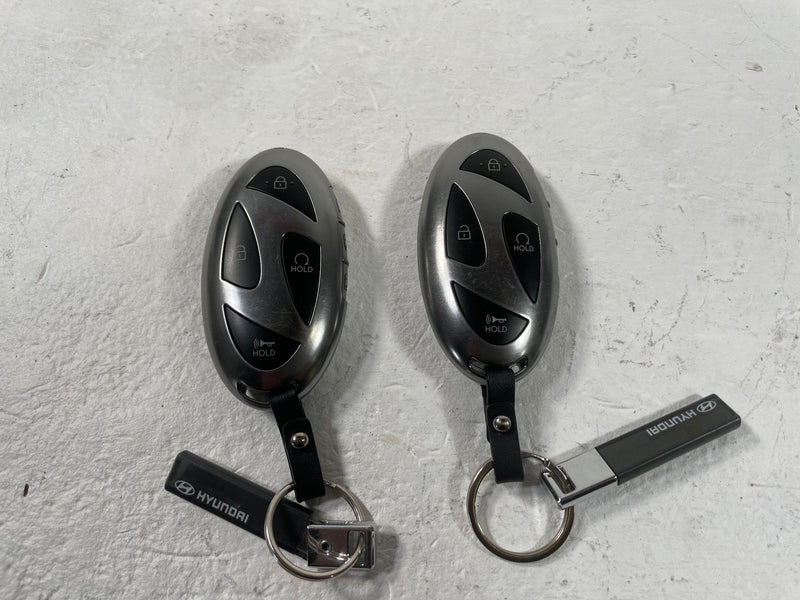 Load image into Gallery viewer, 24-26 HYUNDAI SANTA FE FWD ENGINE &amp; BODY MODULE ECM BCM W/ KEY FOB 2.5L # 108659
