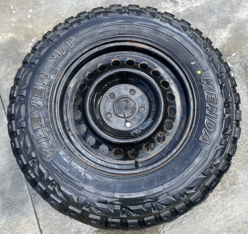 Load image into Gallery viewer, JEEP GLADIATOR 17X7.5 STEEL 20 HOLES SPARE TIRE WHEEL RIM W/TIRE 20-25 # 114202
