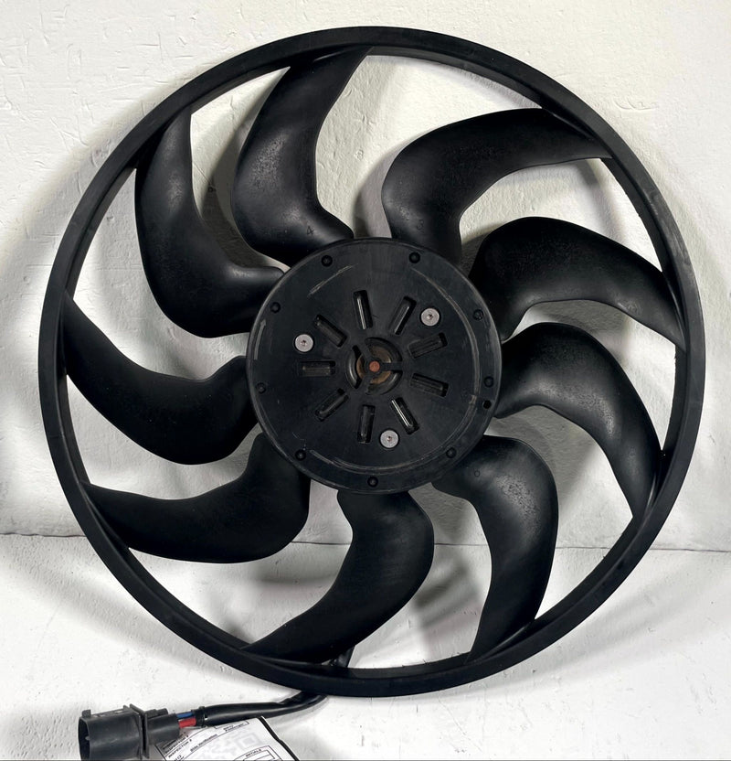 Load image into Gallery viewer, 2020 - 2025 KIA TELLURIDE FRONT RADIATOR COOLING FAN BLADE &amp; MOTOR 3.8L # 112768
