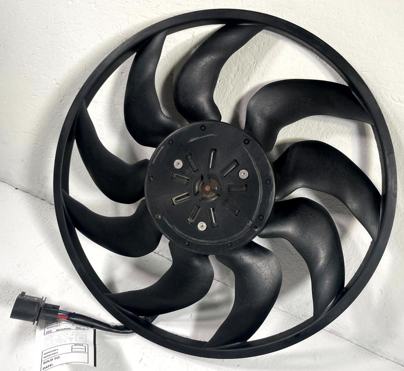 Load image into Gallery viewer, 2020 - 2025 KIA TELLURIDE FRONT RADIATOR COOLING FAN BLADE &amp; MOTOR 3.8L # 112768
