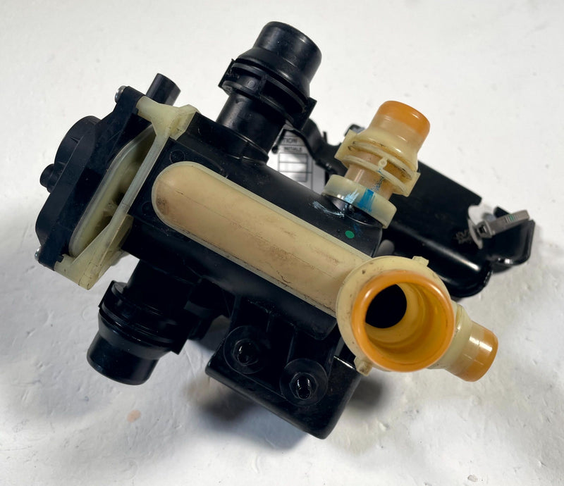 Load image into Gallery viewer, 2024 - 2026 HONDA PROLOGUE BATTERY COOLANT CONTROL VALVE 18K MILES # 114259

