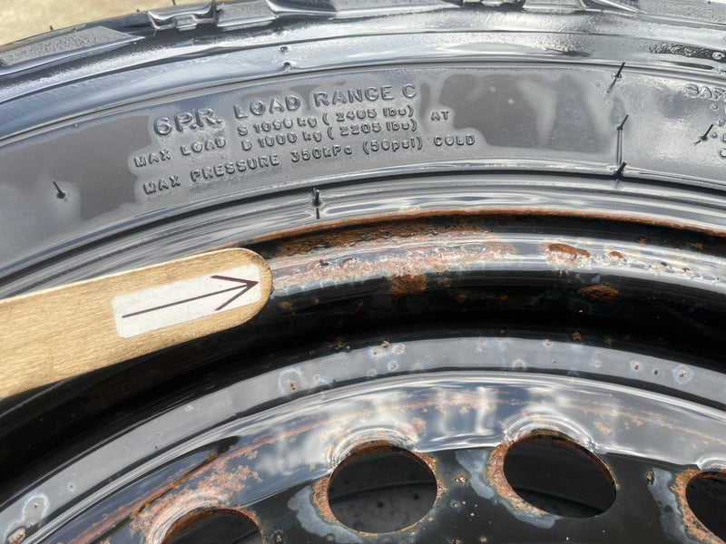 Load image into Gallery viewer, JEEP GLADIATOR 17X7.5 STEEL 20 HOLES SPARE TIRE WHEEL RIM W/TIRE 20-25 # 114202
