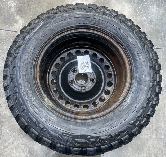 JEEP GLADIATOR 17X7.5 STEEL 20 HOLES SPARE TIRE WHEEL RIM W/TIRE 20-25