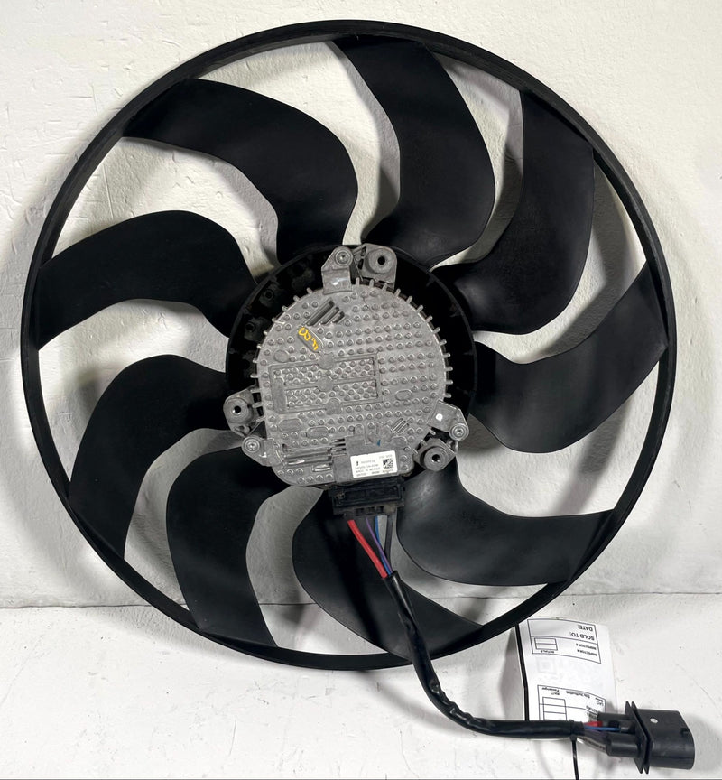 Load image into Gallery viewer, 2020 - 2025 KIA TELLURIDE FRONT RADIATOR COOLING FAN BLADE &amp; MOTOR 3.8L # 112768
