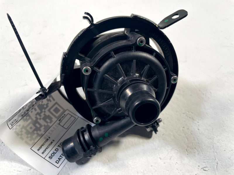 Load image into Gallery viewer, 2024 - 2026 HONDA PROLOGUE LEFT DRIVE UNIT COOLANT AUXILIARY WATER PUMP # 114238
