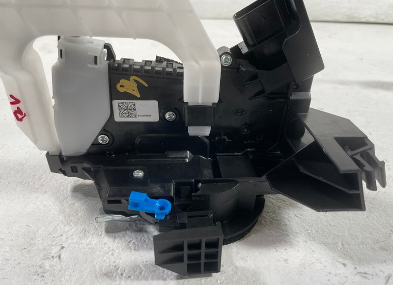 Load image into Gallery viewer, 2024-26 HYUNDAI SANTA FE REAR LEFT DRIVER SIDE DOOR LOCK LATCH ACTUATOR # 108631
