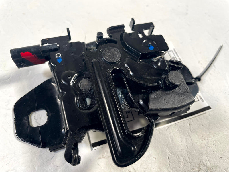 Load image into Gallery viewer, 2024 - 2026 HONDA PROLOGUE FRONT HOOD BONNET LOCK LATCH 13550824# 114258

