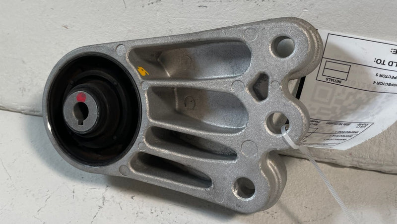 Load image into Gallery viewer, 2022-2025 HYUNDAI IONIQ 5 REAR RIGHT ENGINE MOTOR SUPPORT MOUNT BRACKET #107249
