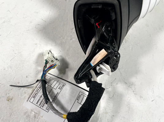2020-2022 KIA TELLURIDE FRONT LEFT SIDE VIEW DOOR MIRROR WHITE (GWP)