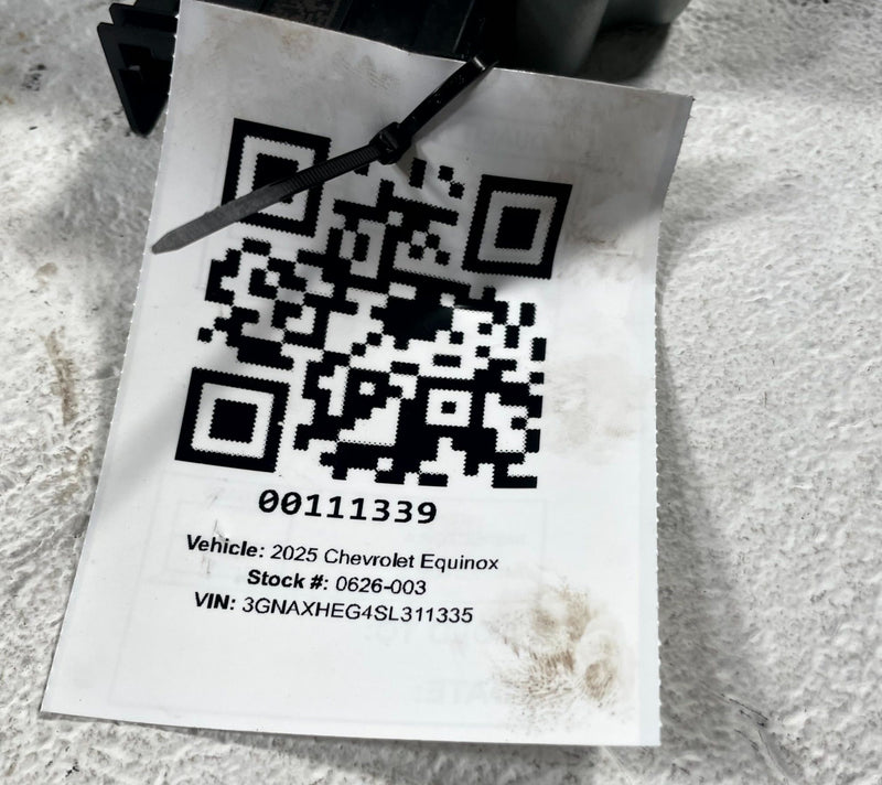 Load image into Gallery viewer, 25-26 CHEVROLET EQUINOX POWER SUPPLY VOLTAGE CONVERTER CONTROL MODULE # 111339
