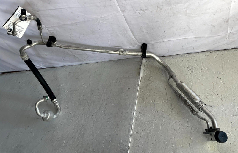 Load image into Gallery viewer, 22-25 HYUNDAI TUCSON AC AIR CONDITIONING SUCTION &amp; LIQUID LINE HOSE TUBE #107385
