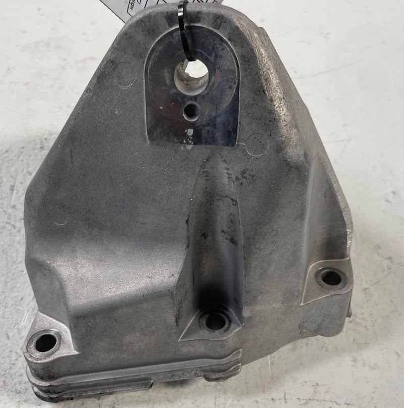 Load image into Gallery viewer, 2019-2026 GENESIS G70 FRONT RIGHT SIDE ENGINE MOUNT SUPPORT BRACKET 3.3L #110036
