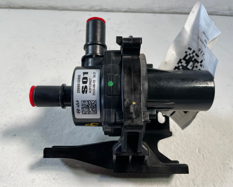 Load image into Gallery viewer, 2022-2024 HYUNDAI IONIQ 5 ENGINE AUXILIARY COOLANT WATER PUMP VALVE # 107238
