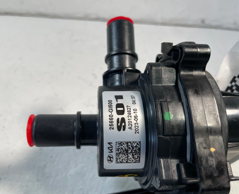 Load image into Gallery viewer, 2022-2024 HYUNDAI IONIQ 5 ENGINE AUXILIARY COOLANT WATER PUMP VALVE # 107238
