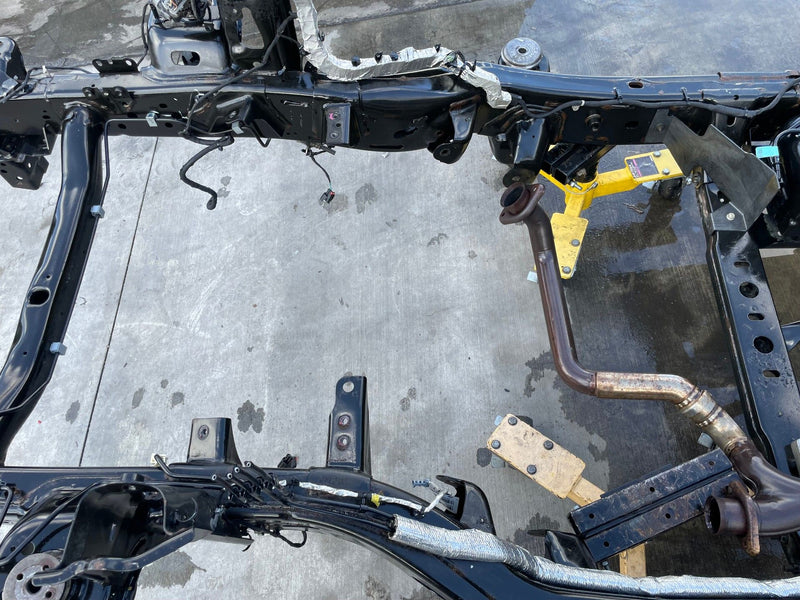 Load image into Gallery viewer, JEEP GLADIATOR STANDARD/PERFORMANCE SUSPENSION FRAME ASSEMBLY 3.6L 20-23 #114206
