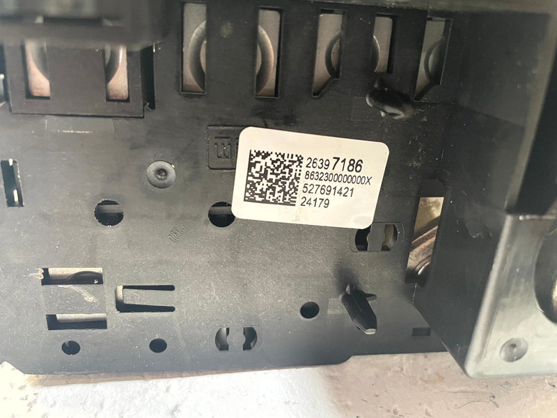 Load image into Gallery viewer, 2024-2026 HONDA PROLOGUE ENGINE BATTERY DISTRIBUTION FUSE RELAY BLOCK # 114252

