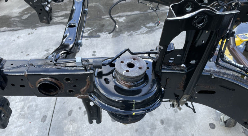 Load image into Gallery viewer, JEEP GLADIATOR STANDARD/PERFORMANCE SUSPENSION FRAME ASSEMBLY 3.6L 20-23 #114206
