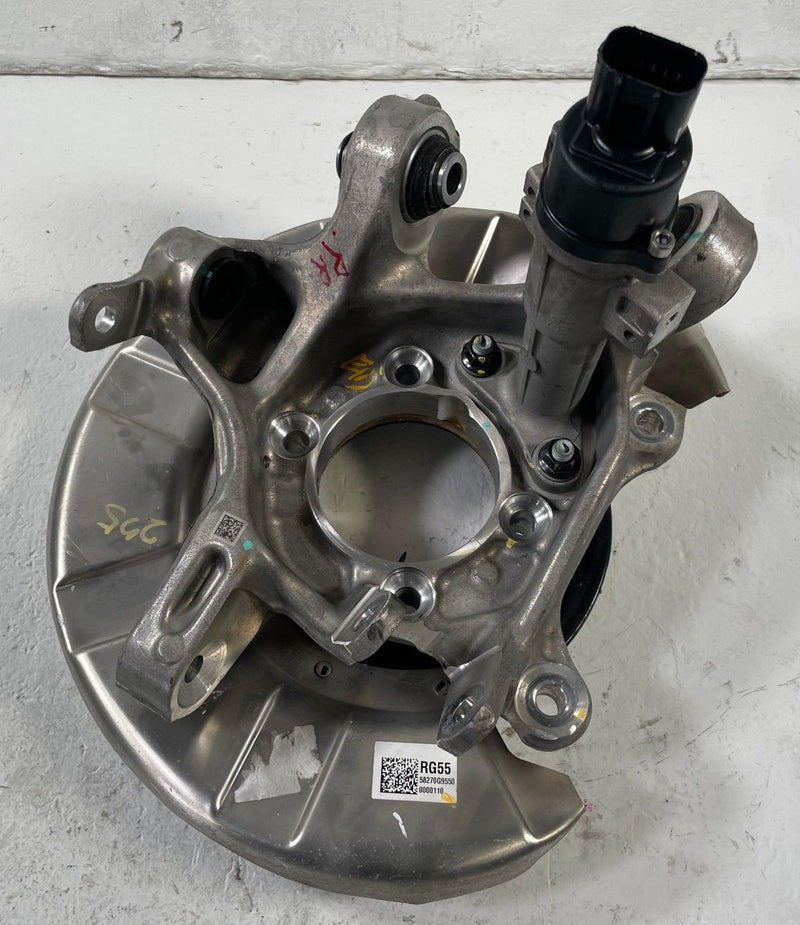 Load image into Gallery viewer, 2019 - 2026 GENESIS G70 REAR RIGHT PASSENGER SIDE SPINDLE KNUCKLE &amp; HUB # 110027
