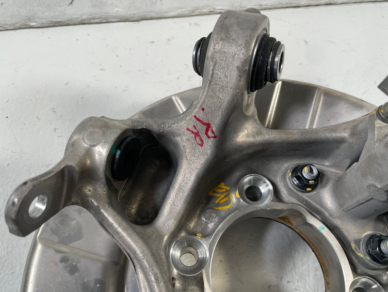 Load image into Gallery viewer, 2019 - 2026 GENESIS G70 REAR RIGHT PASSENGER SIDE SPINDLE KNUCKLE &amp; HUB # 110027
