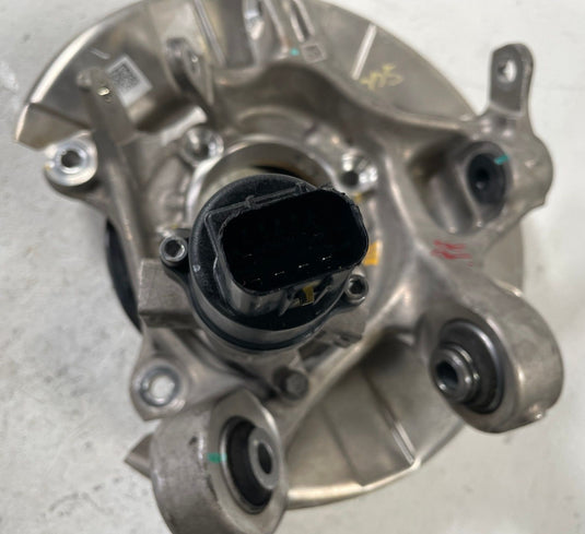 2019 - 2026 GENESIS G70 REAR RIGHT PASSENGER SIDE SPINDLE KNUCKLE & HUB