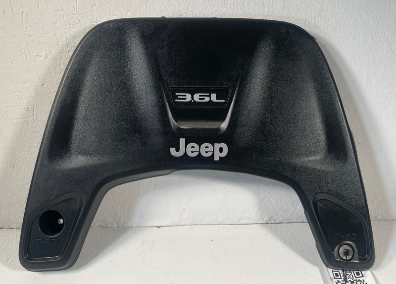 Load image into Gallery viewer, 2020 - 2023 JEEP GLADIATOR ENGINE APPEARANCE TOP COVER PANEL 3.6L # 114150
