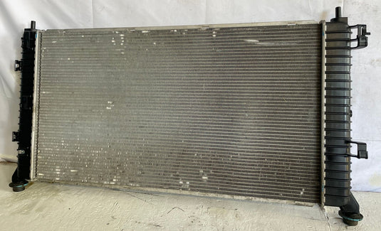 2019 - 2026 CHEVROLET SILVERADO 1500 ENGINE COOLING RADIATOR 5.3L 6.2L