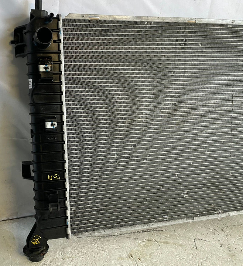 Load image into Gallery viewer, 2019 - 2026 CHEVROLET SILVERADO 1500 ENGINE COOLING RADIATOR 5.3L 6.2L # 109427
