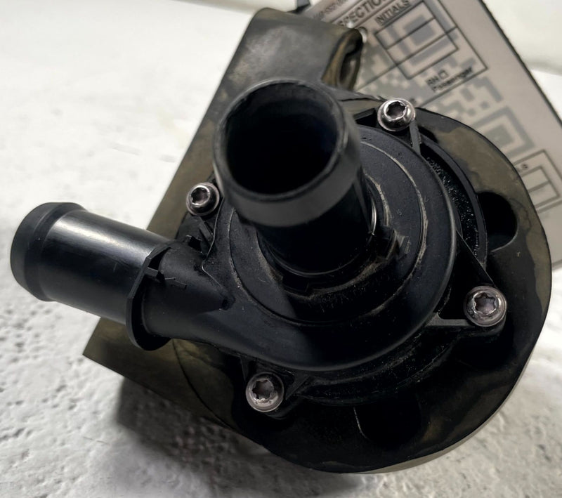 Load image into Gallery viewer, 2025-2026 CHEVROLET EQUINOX ENGINE COOLANT COOLING AUXILIARY WATER PUMP # 111327
