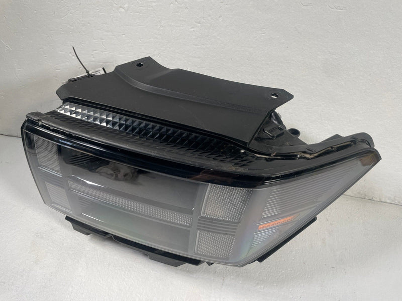 Load image into Gallery viewer, 2024-2025 HYUNDAI SANTA FE FRONT LEFT DRIVER SIDE HEADLIGHT HEAD LIGHT # 108709
