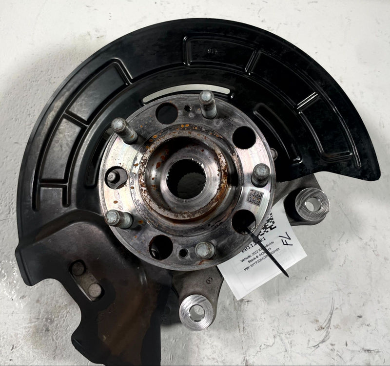 Load image into Gallery viewer, 2020-2025 KIA TELLURIDE AWD FRONT RIGHT STEERING SPINDLE KNUCKLE W/ HUB # 112781
