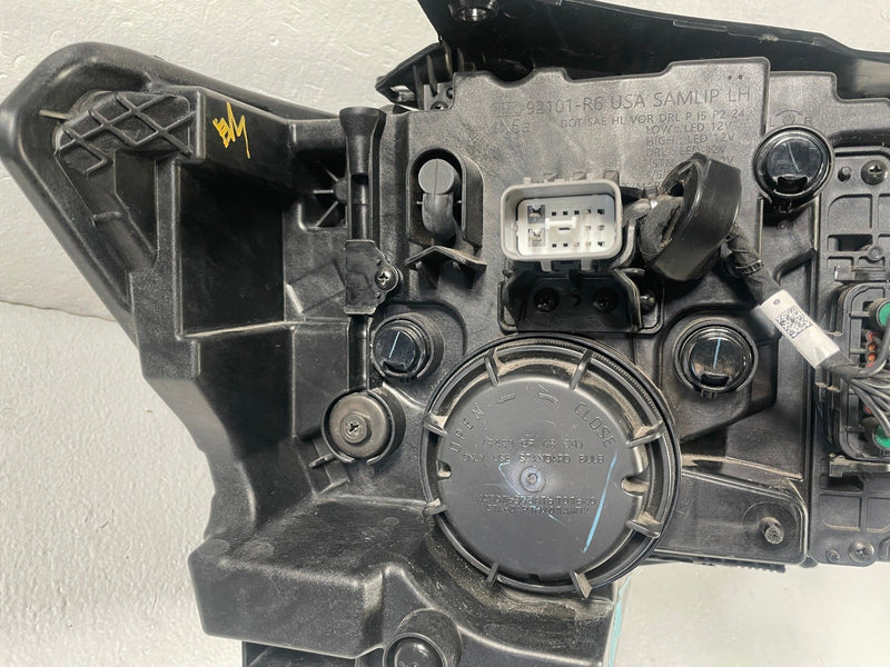 Load image into Gallery viewer, 2024-2025 HYUNDAI SANTA FE FRONT LEFT DRIVER SIDE HEADLIGHT HEAD LIGHT # 108709
