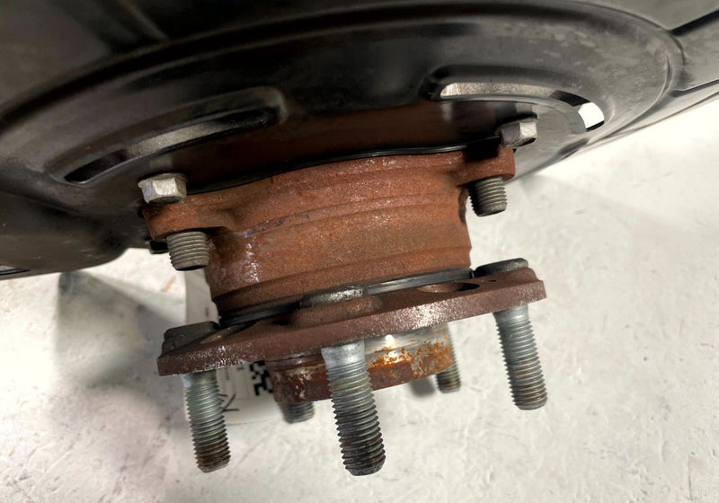 Load image into Gallery viewer, 2020-2025 KIA TELLURIDE AWD FRONT RIGHT STEERING SPINDLE KNUCKLE W/ HUB # 112781
