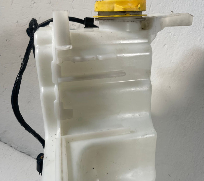 Load image into Gallery viewer, 2020 - 2026 JEEP GLADIATOR FRONT WINDSHIELD WASHER RESERVOIR TANK 3.6L # 114155
