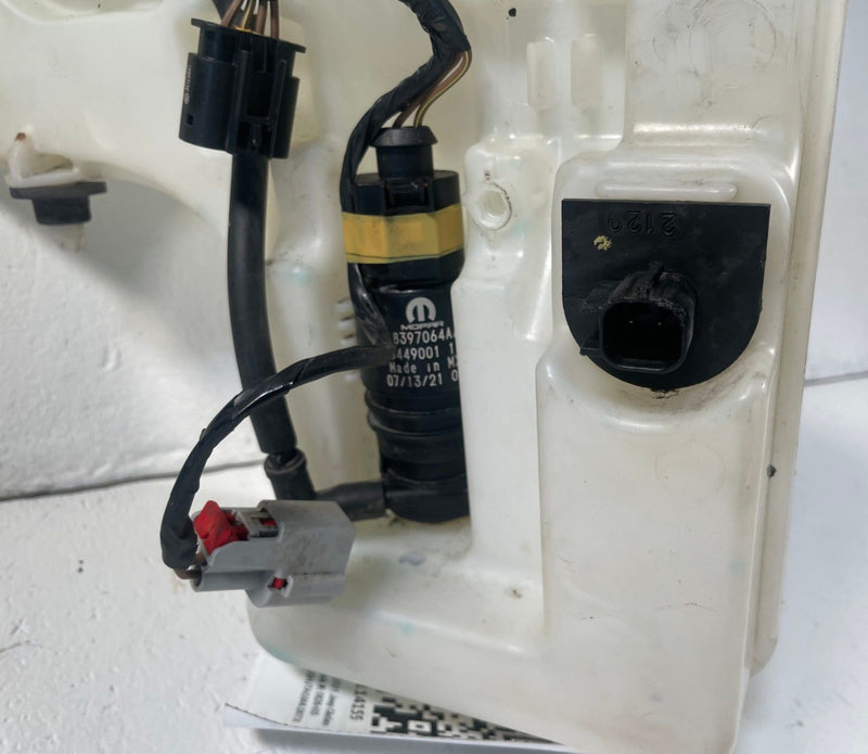 Load image into Gallery viewer, 2020 - 2026 JEEP GLADIATOR FRONT WINDSHIELD WASHER RESERVOIR TANK 3.6L # 114155
