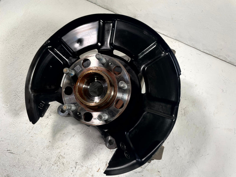 Load image into Gallery viewer, 2020-2025 KIA TELLURIDE AWD REAR RIGHT SPINDLE KNUCKLE W/ BEARING HUB # 112774
