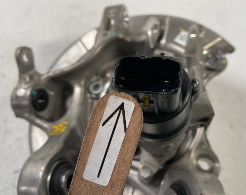Load image into Gallery viewer, 2019 - 2026 GENESIS G70 REAR LEFT DRIVER SIDE SPINDLE KNUCKLE &amp; HUB # 110038
